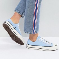 converse bleu pastel